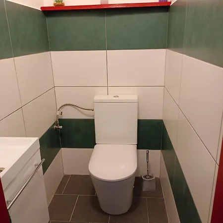 Paradni Шале Семили