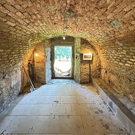 Paradni * Семили