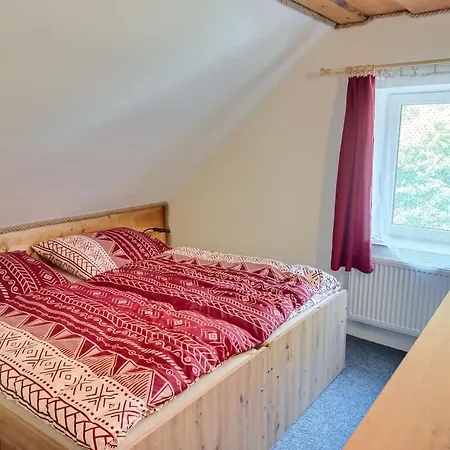 Paradni Шале Семили